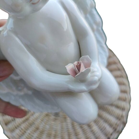 Vintage VTG Angel Floral Porcelain Glossy Small Statue Decor - Picture 5 of 9